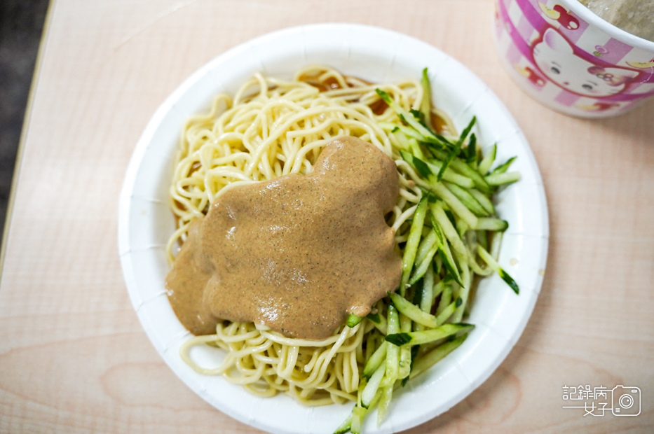 20台北信義區美食邱記涼麵麻醬炸醬麵綜合貢丸味噌湯.jpg