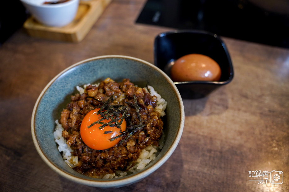 28內湖上官火鍋暮橙鍋物日本A5和牛拼盤和牛滷肉飯月見飯.jpg