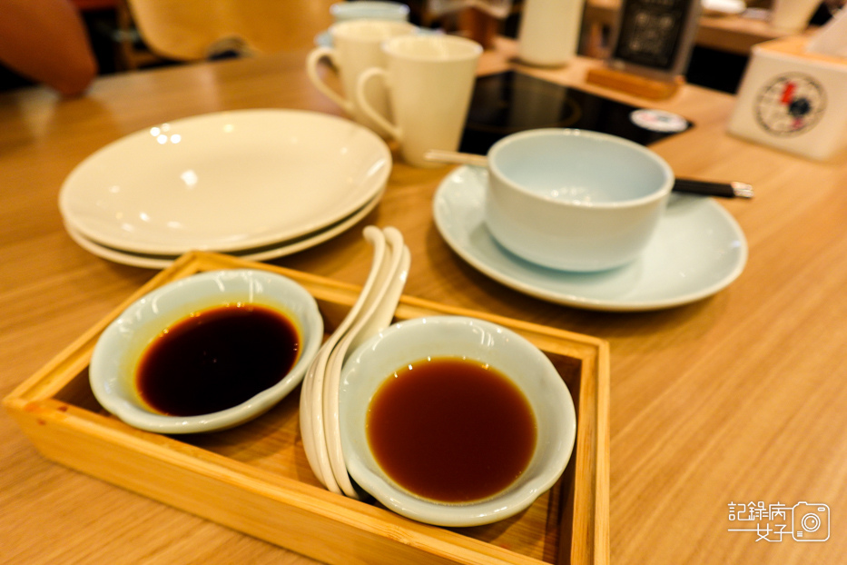 6汆食作伙鍋麻辣鍋霜降牛自助吧海燕窩甜點飲品吃到飽.jpg