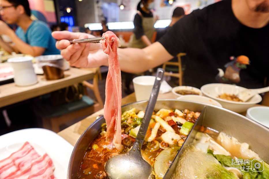 36汆食作伙鍋麻辣鍋霜降牛自助吧海燕窩甜點飲品吃到飽.jpg