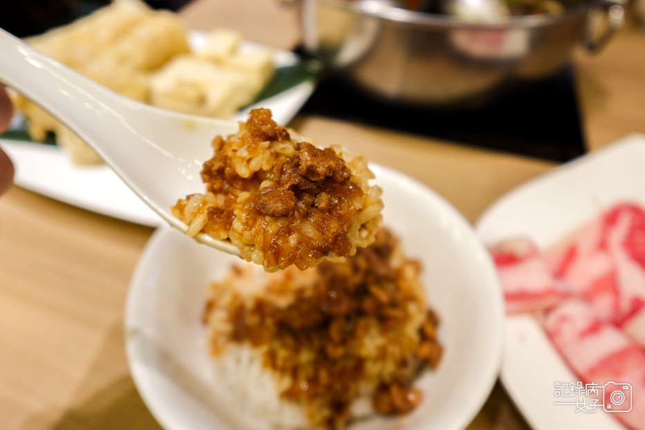 45汆食作伙鍋麻辣鍋霜降牛自助吧海燕窩甜點飲品吃到飽.jpg