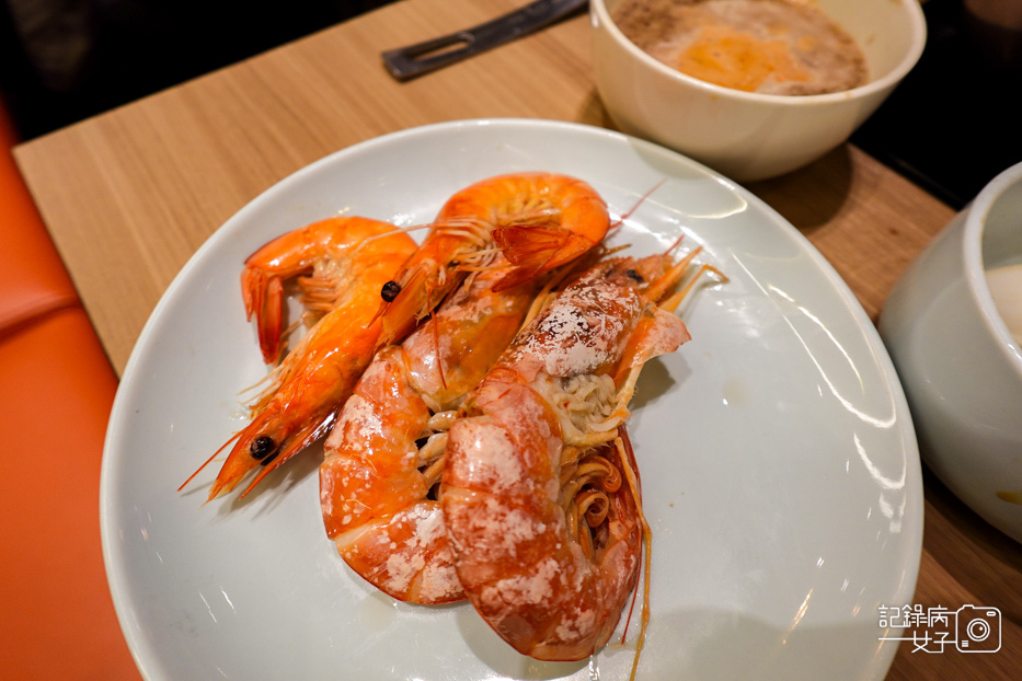 42汆食作伙鍋麻辣鍋霜降牛自助吧海燕窩甜點飲品吃到飽.jpg