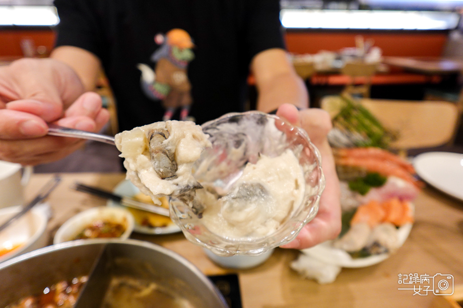 43汆食作伙鍋麻辣鍋霜降牛自助吧海燕窩甜點飲品吃到飽.jpg