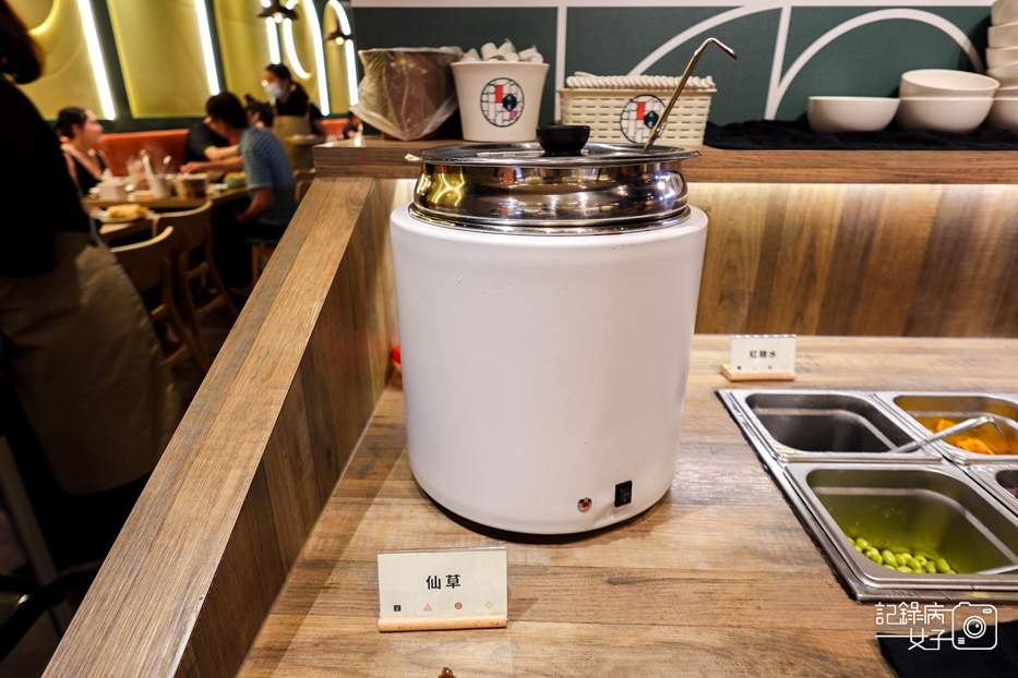 46汆食作伙鍋麻辣鍋霜降牛自助吧海燕窩甜點飲品吃到飽.jpg