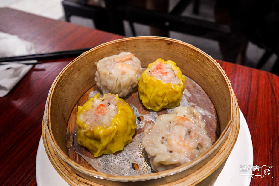 32林森北路宵夜雞湯榮麵食館雞白湯剝皮辣椒雞湯燒賣.jpg