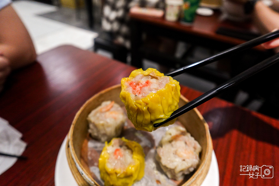 34林森北路宵夜雞湯榮麵食館雞白湯剝皮辣椒雞湯燒賣.jpg