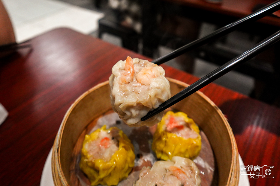 35林森北路宵夜雞湯榮麵食館雞白湯剝皮辣椒雞湯燒賣.jpg