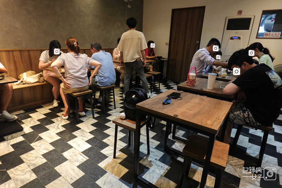6台北內湖阿助牛肉麵阿肋牛肉麵東湖牛肚雙拼麵滷味小點.jpg