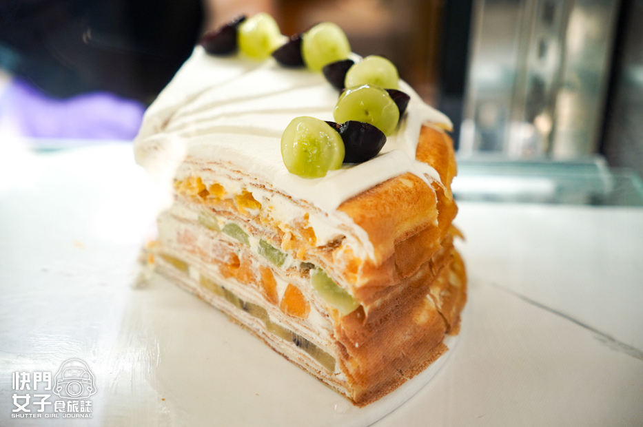 8台中香緹果子咖啡館日牌水果千層蛋糕伯爵蛋糕.jpg 8台中香緹果子咖啡館日牌水果千層蛋糕伯爵蛋糕.jpg