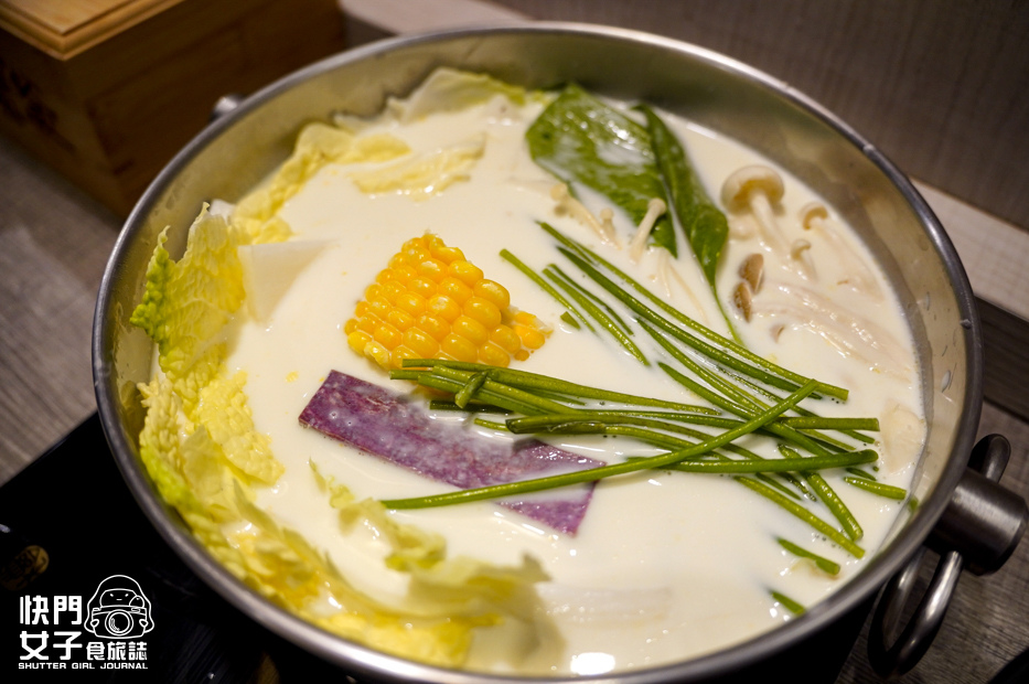 17樂釜牛奶鍋叻沙鍋海陸雙人套餐冰淇淋吃到飽.jpg 17樂釜牛奶鍋叻沙鍋海陸雙人套餐冰淇淋吃到飽.jpg