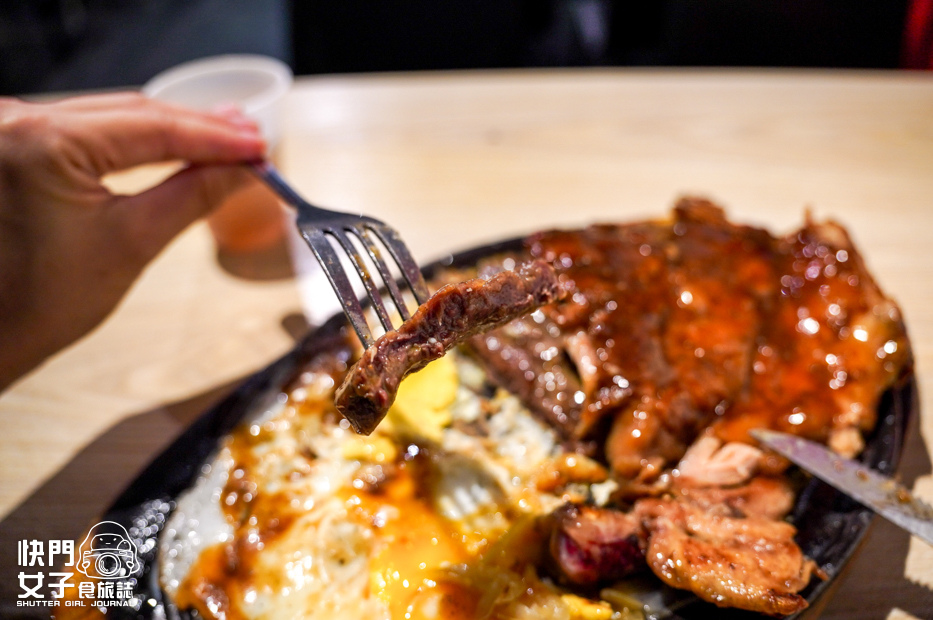 22士林夜市美食五豬牛排鐵板麵雙拼牛雞酥皮濃湯冰淇淋任選.jpg 22士林夜市美食五豬牛排鐵板麵雙拼牛雞酥皮濃湯冰淇淋任選.jpg