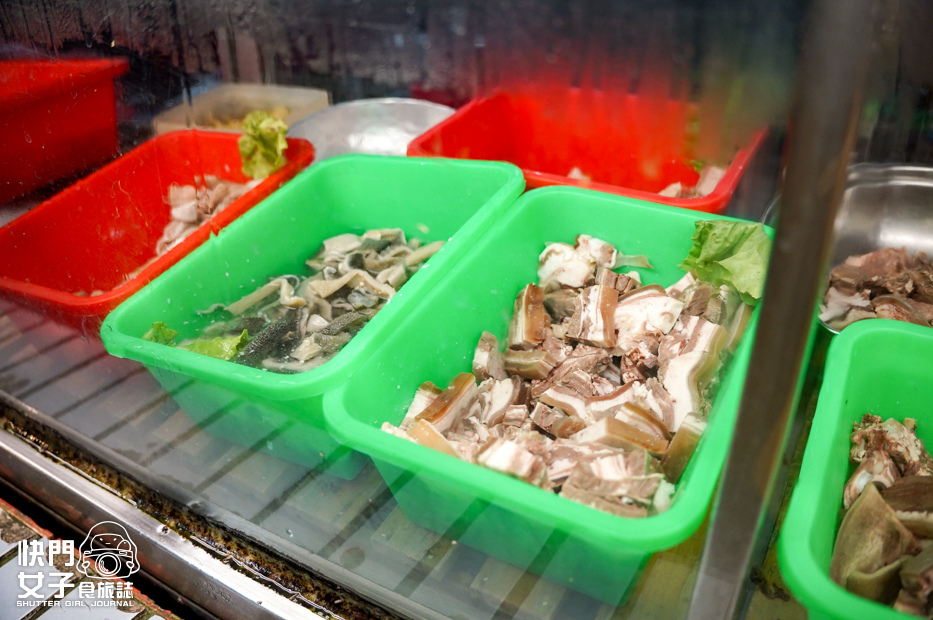 4南投水里羊肉王招牌當歸羊肉爐紅燒羊腩麵線豬肚.jpg 4南投水里羊肉王招牌當歸羊肉爐紅燒羊腩麵線豬肚.jpg