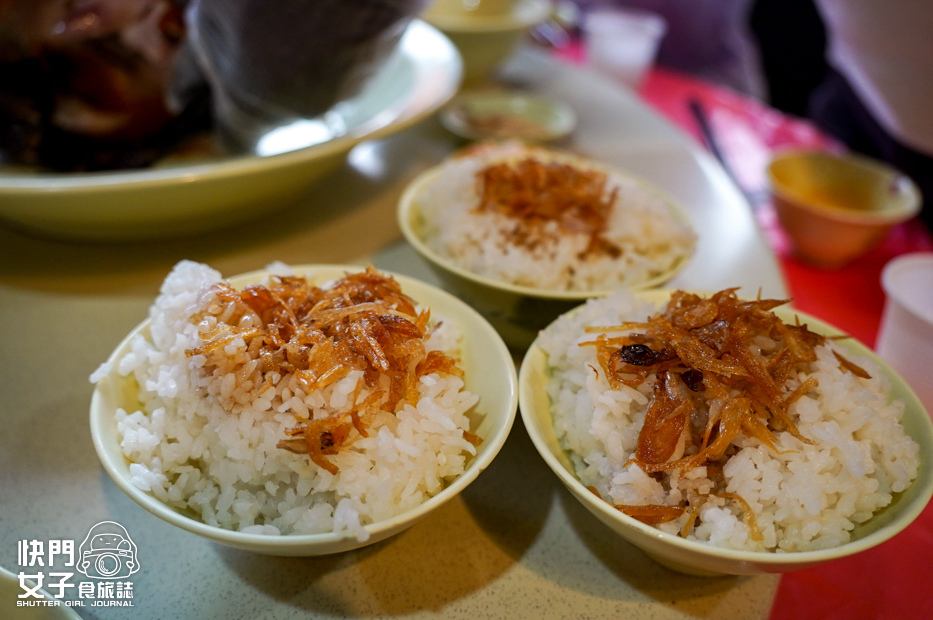 24南投鹿谷美食35甕缸雞鹿谷總店甕仔雞三杯中卷金沙蝦球水蓮合菜推薦.jpg 24南投鹿谷美食35甕缸雞鹿谷總店甕仔雞三杯中卷金沙蝦球水蓮合菜推薦.jpg