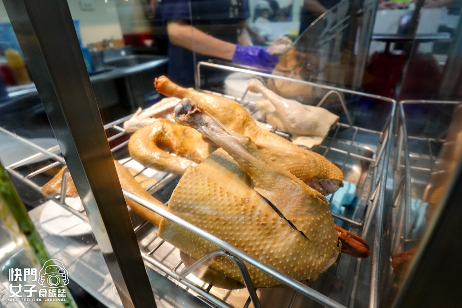 3台北大同美食延三夜市必吃金樺城鵝肉担煙燻鵝肉鵝油飯意麵.jpg 3台北大同美食延三夜市必吃金樺城鵝肉担煙燻鵝肉鵝油飯意麵.jpg