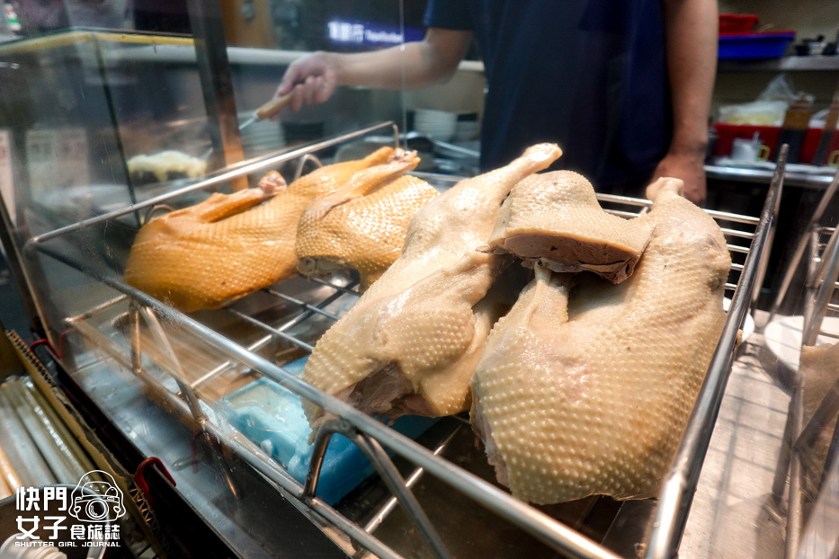 4台北大同美食延三夜市必吃金樺城鵝肉担煙燻鵝肉鵝油飯意麵.jpg 4台北大同美食延三夜市必吃金樺城鵝肉担煙燻鵝肉鵝油飯意麵.jpg