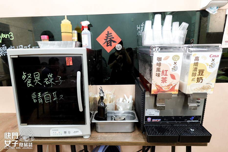 12台北大同美食延三夜市必吃金樺城鵝肉担煙燻鵝肉鵝油飯意麵.jpg 12台北大同美食延三夜市必吃金樺城鵝肉担煙燻鵝肉鵝油飯意麵.jpg