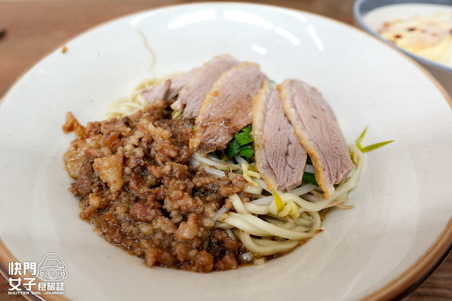 21台北大同美食延三夜市必吃金樺城鵝肉担煙燻鵝肉鵝油飯意麵.jpg 21台北大同美食延三夜市必吃金樺城鵝肉担煙燻鵝肉鵝油飯意麵.jpg