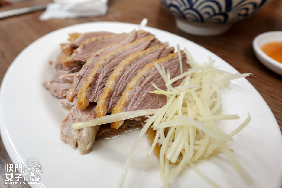 27台北大同美食延三夜市必吃金樺城鵝肉担煙燻鵝肉鵝油飯意麵.jpg 27台北大同美食延三夜市必吃金樺城鵝肉担煙燻鵝肉鵝油飯意麵.jpg