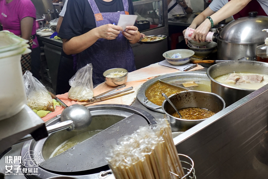 6南港車站美食闞記涼麵闕記涼麵麻醬麵頭骨肉意麵羹湯.jpg 6南港車站美食闞記涼麵闕記涼麵麻醬麵頭骨肉意麵羹湯.jpg