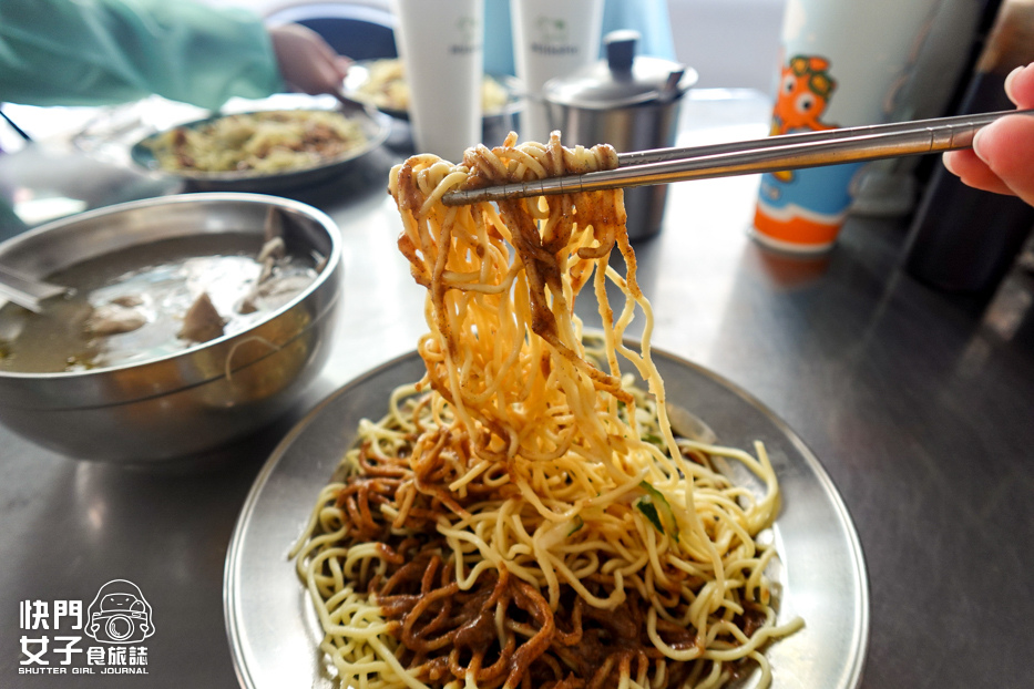 16南港車站美食闞記涼麵闕記涼麵麻醬麵頭骨肉意麵羹湯.jpg 16南港車站美食闞記涼麵闕記涼麵麻醬麵頭骨肉意麵羹湯.jpg