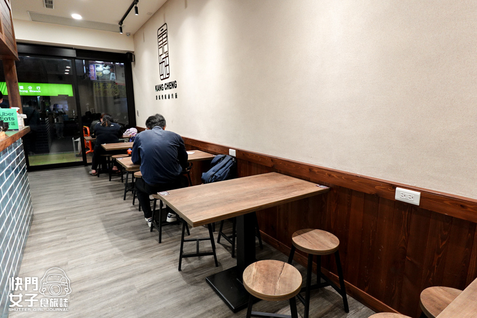 4三重宵夜美食康城傳統滷肉飯腿庫豬腳中段便當.jpg 4三重宵夜美食康城傳統滷肉飯腿庫豬腳中段便當.jpg