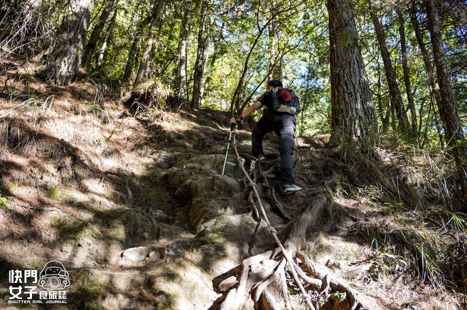 32台灣百岳志佳陽大山單攻聖品賽良久營地瓢簞山屋三角點基點.jpg 32台灣百岳志佳陽大山單攻聖品賽良久營地瓢簞山屋三角點基點.jpg