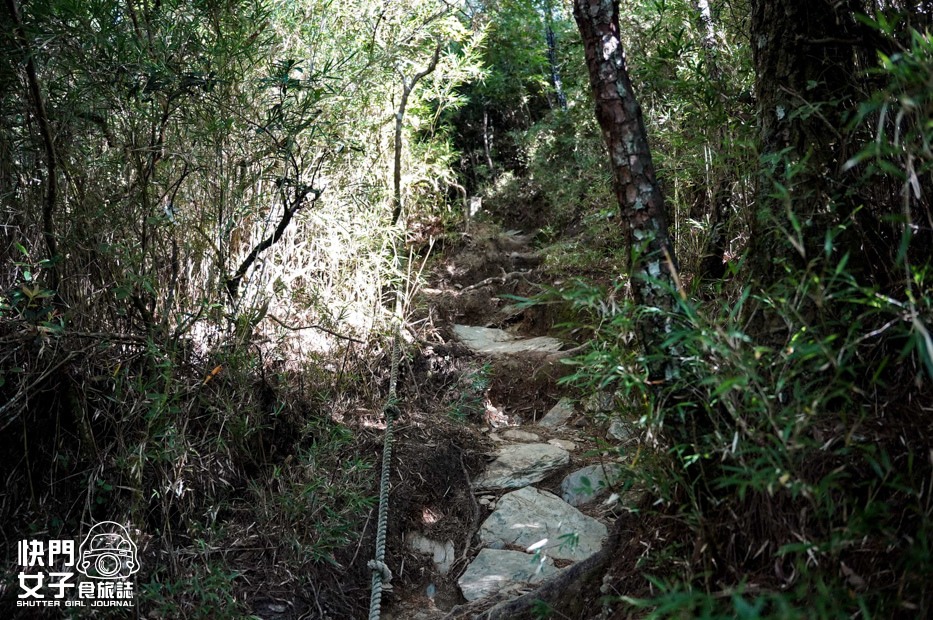 37台灣百岳志佳陽大山單攻聖品賽良久營地瓢簞山屋三角點基點.jpg 37台灣百岳志佳陽大山單攻聖品賽良久營地瓢簞山屋三角點基點.jpg