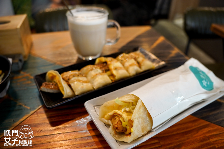 20三重早午餐食月午日阿嬤的炸豬排起司蛋餅唐揚炸雞嫩蛋墨西哥酥餅.jpg 20三重早午餐食月午日阿嬤的炸豬排起司蛋餅唐揚炸雞嫩蛋墨西哥酥餅.jpg