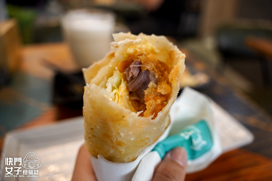 30三重早午餐食月午日阿嬤的炸豬排起司蛋餅唐揚炸雞嫩蛋墨西哥酥餅.jpg 30三重早午餐食月午日阿嬤的炸豬排起司蛋餅唐揚炸雞嫩蛋墨西哥酥餅.jpg