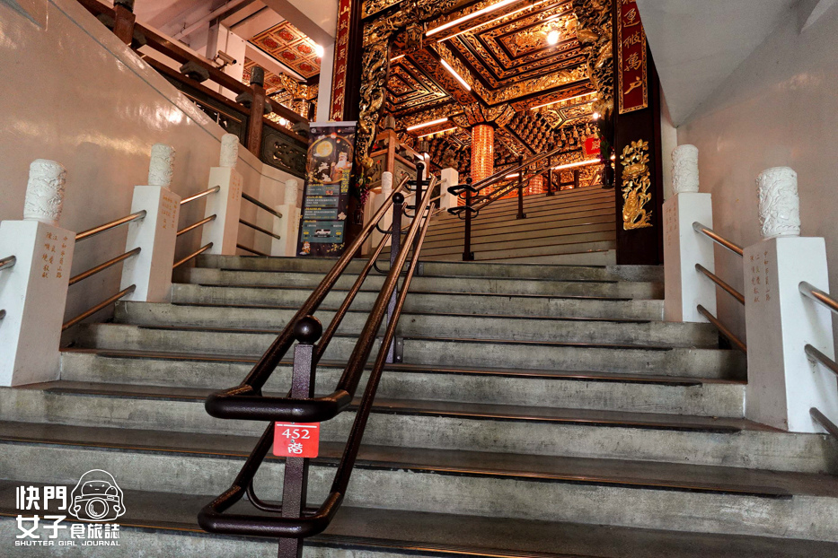 15新北小百岳南勢角山步道烘爐地南山福德宮發財金錢母財神爺.jpg 15新北小百岳南勢角山步道烘爐地南山福德宮發財金錢母財神爺.jpg