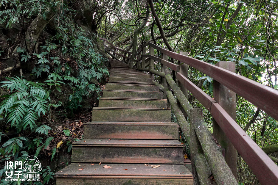 33新北小百岳南勢角山步道烘爐地南山福德宮發財金錢母財神爺.jpg 33新北小百岳南勢角山步道烘爐地南山福德宮發財金錢母財神爺.jpg
