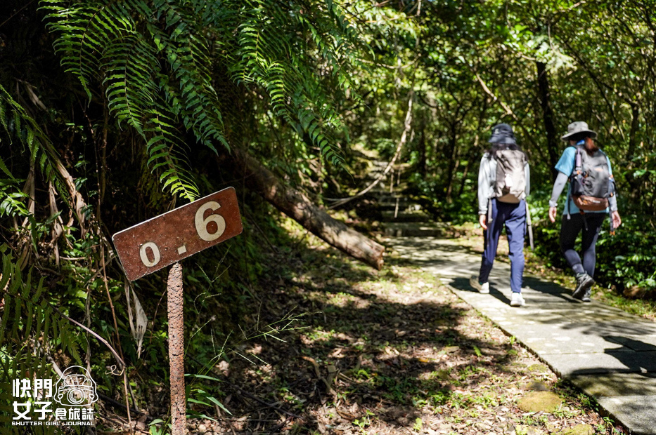 13平溪十分小百岳淡蘭古道五分山步道氣象台芒草季老街美食.jpg 13平溪十分小百岳淡蘭古道五分山步道氣象台芒草季老街美食.jpg