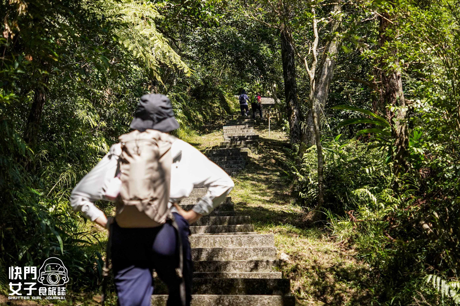 19平溪十分小百岳淡蘭古道五分山步道氣象台芒草季老街美食.jpg 19平溪十分小百岳淡蘭古道五分山步道氣象台芒草季老街美食.jpg