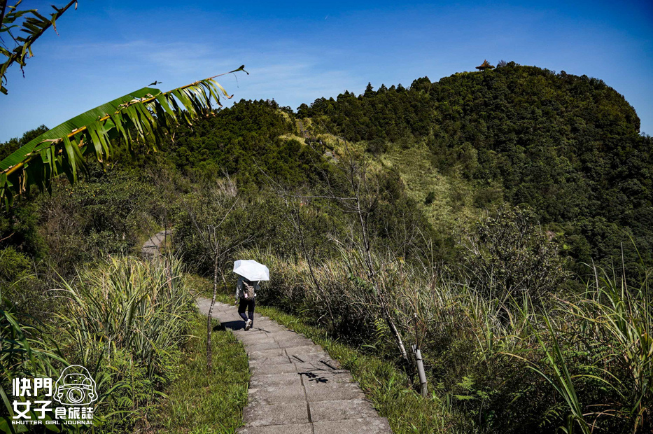 43平溪十分小百岳淡蘭古道五分山步道氣象台芒草季老街美食.jpg 43平溪十分小百岳淡蘭古道五分山步道氣象台芒草季老街美食.jpg
