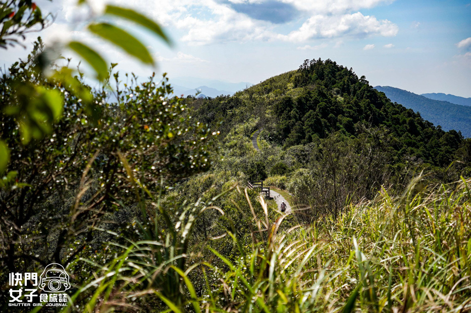 46平溪十分小百岳淡蘭古道五分山步道氣象台芒草季老街美食.jpg 46平溪十分小百岳淡蘭古道五分山步道氣象台芒草季老街美食.jpg