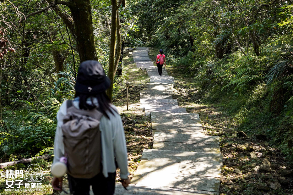 64平溪十分小百岳淡蘭古道五分山步道氣象台芒草季老街美食.jpg 64平溪十分小百岳淡蘭古道五分山步道氣象台芒草季老街美食.jpg