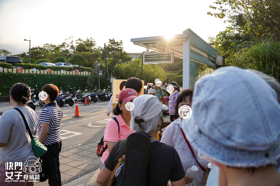 75平溪十分小百岳淡蘭古道五分山步道氣象台芒草季老街美食.jpg 75平溪十分小百岳淡蘭古道五分山步道氣象台芒草季老街美食.jpg