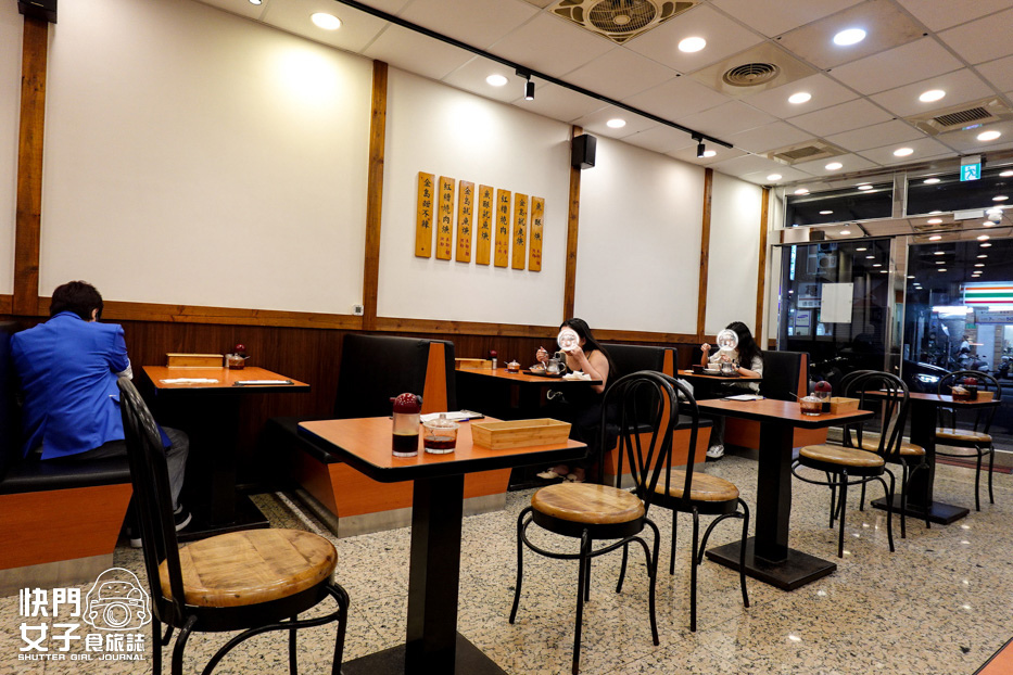 3新北三重金島甜不辣中島甜不辣乾麵魚酥魷魚焿紅糟燒肉.jpg 3新北三重金島甜不辣中島甜不辣乾麵魚酥魷魚焿紅糟燒肉.jpg