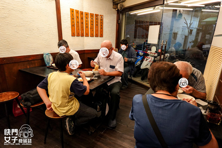 32新北三重金島甜不辣中島甜不辣乾麵魚酥魷魚焿紅糟燒肉.jpg 32新北三重金島甜不辣中島甜不辣乾麵魚酥魷魚焿紅糟燒肉.jpg