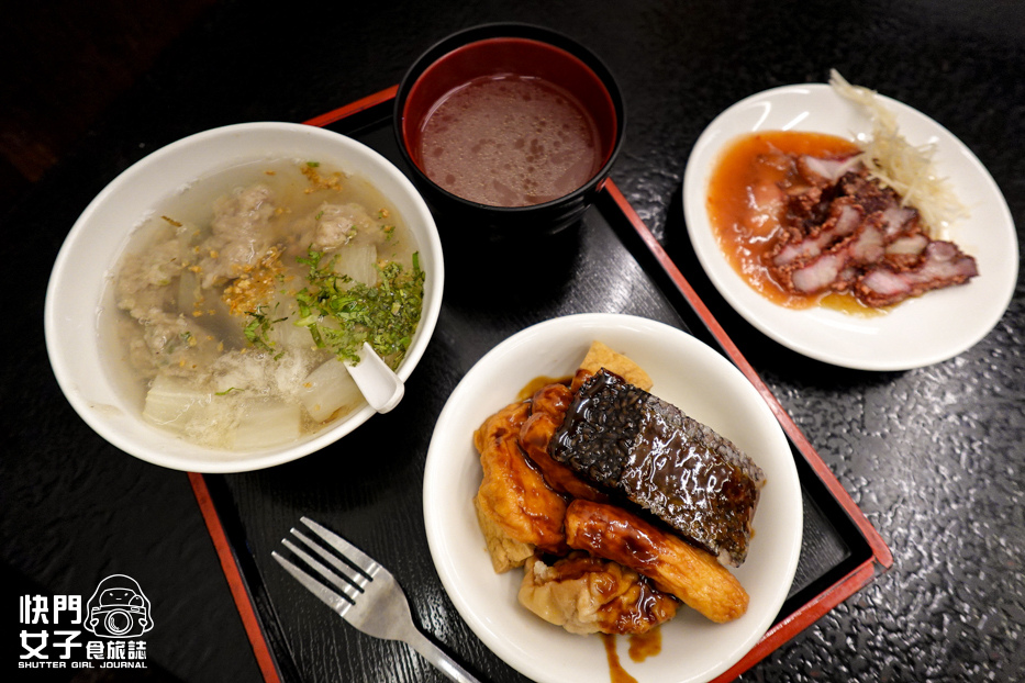 35新北三重金島甜不辣中島甜不辣乾麵魚酥魷魚焿紅糟燒肉.jpg 35新北三重金島甜不辣中島甜不辣乾麵魚酥魷魚焿紅糟燒肉.jpg