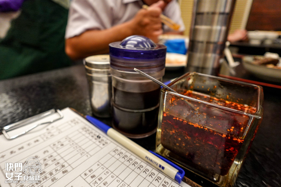 33新北三重金島甜不辣中島甜不辣乾麵魚酥魷魚焿紅糟燒肉.jpg 33新北三重金島甜不辣中島甜不辣乾麵魚酥魷魚焿紅糟燒肉.jpg