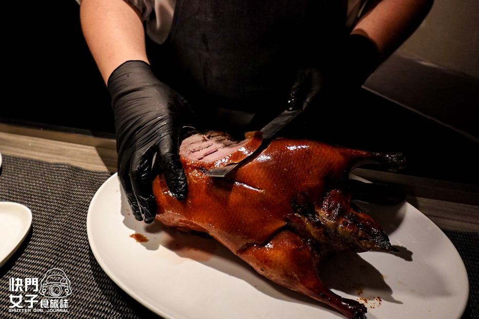 12遠東香格里拉香宮片鴨一鴨兩吃鴨皮砂糖.jpg 12遠東香格里拉香宮片鴨一鴨兩吃鴨皮砂糖.jpg