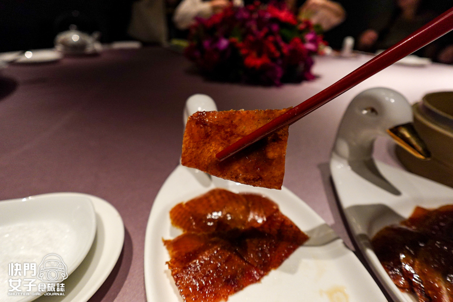 18遠東香格里拉香宮片鴨一鴨兩吃鴨皮砂糖.jpg 18遠東香格里拉香宮片鴨一鴨兩吃鴨皮砂糖.jpg