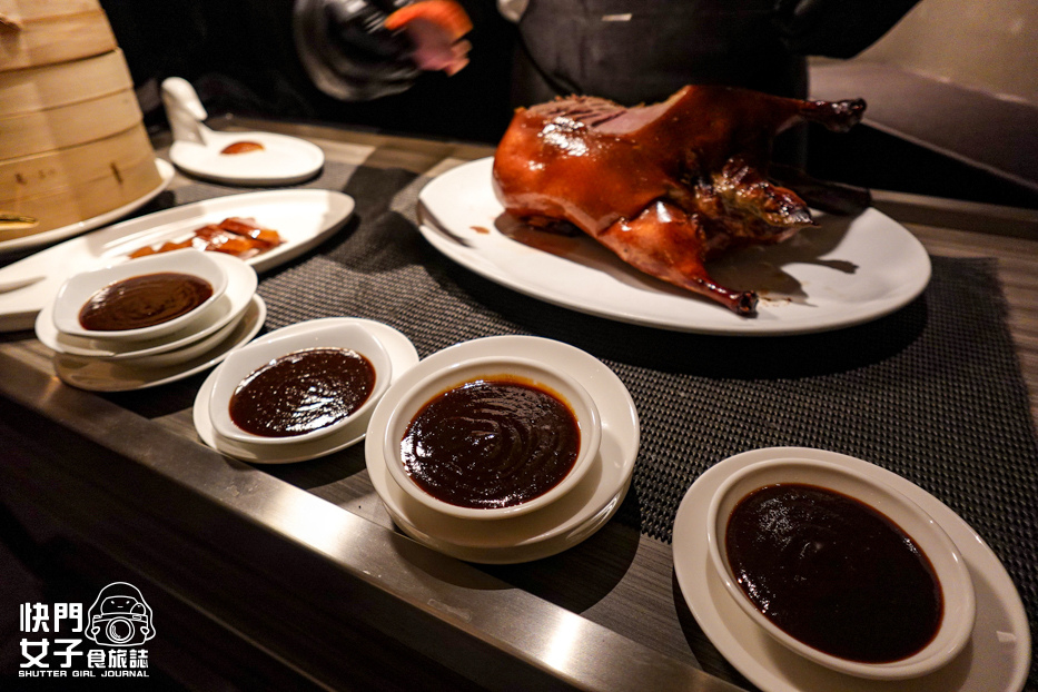 13遠東香格里拉香宮片鴨一鴨兩吃鴨皮砂糖.jpg 13遠東香格里拉香宮片鴨一鴨兩吃鴨皮砂糖.jpg