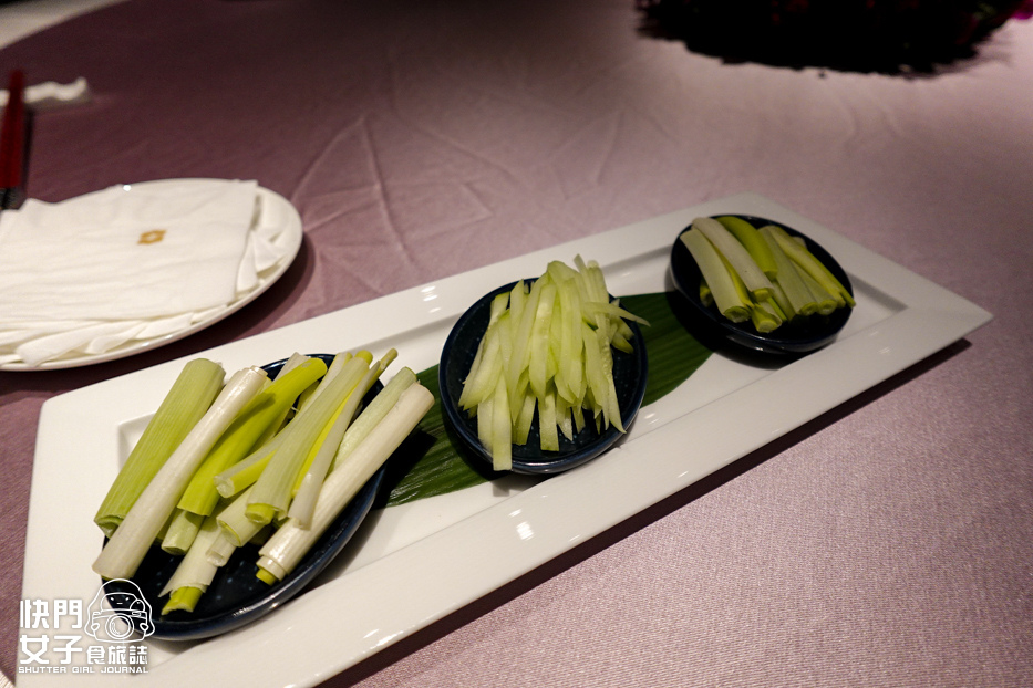 17遠東香格里拉香宮片鴨一鴨兩吃鴨皮砂糖.jpg 17遠東香格里拉香宮片鴨一鴨兩吃鴨皮砂糖.jpg