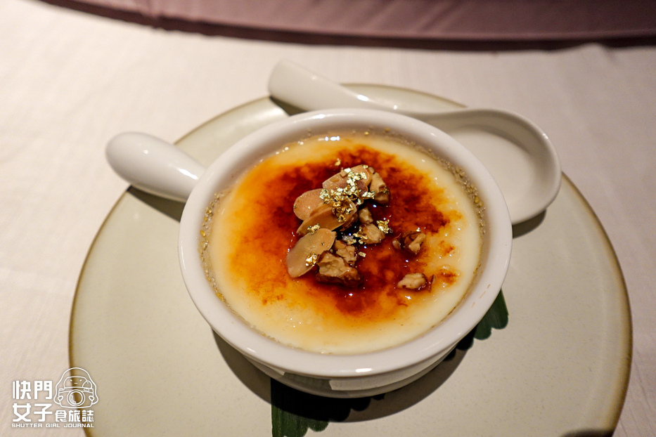 49遠東香格里拉香宮米其林烤鴨餐廳一鴨三吃片鴨粥叉燒雙皮奶.jpg 49遠東香格里拉香宮米其林烤鴨餐廳一鴨三吃片鴨粥叉燒雙皮奶.jpg