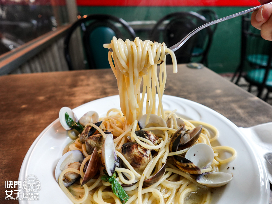 13內湖東湖四姐的義大利麵四姊的意大利麵白酒清炒蛤蜊奶醬培根.jpg 13內湖東湖四姐的義大利麵四姊的意大利麵白酒清炒蛤蜊奶醬培根.jpg