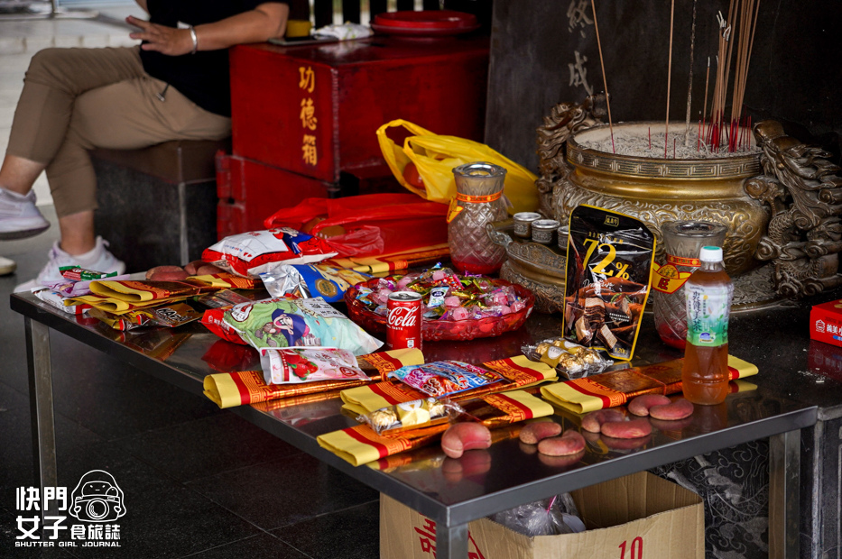 15南投魚池日月潭龍鳳宮月老廟紅線求籤解籤流程.jpg 15南投魚池日月潭龍鳳宮月老廟紅線求籤解籤流程.jpg