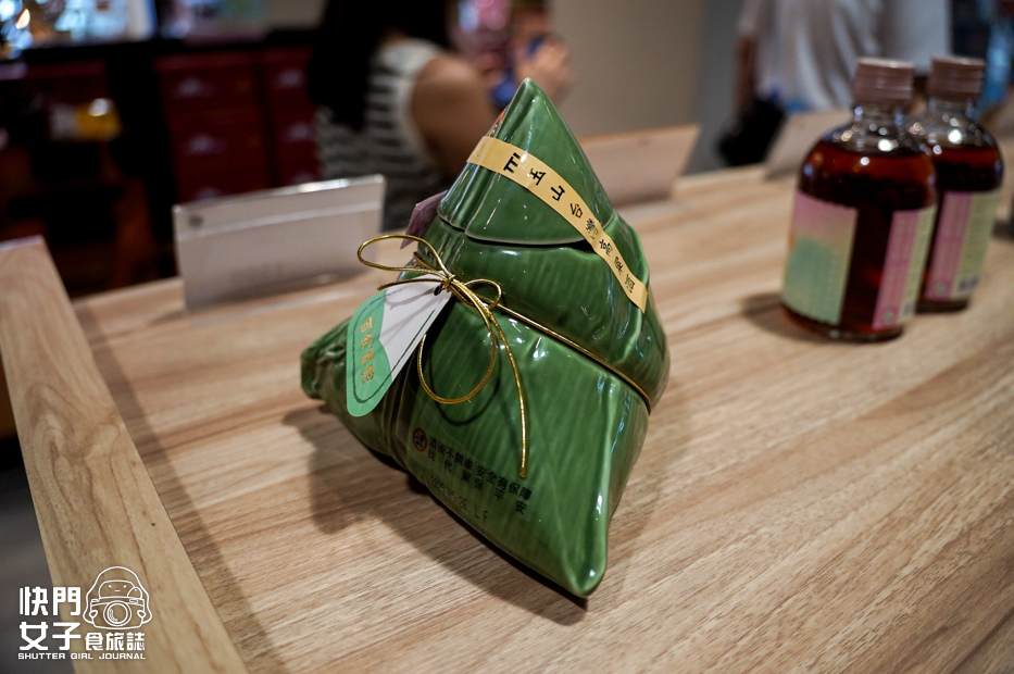 24南投景點埔里酒廠展售中心紹興酒香腸高粱香腸.jpg 24南投景點埔里酒廠展售中心紹興酒香腸高粱香腸.jpg