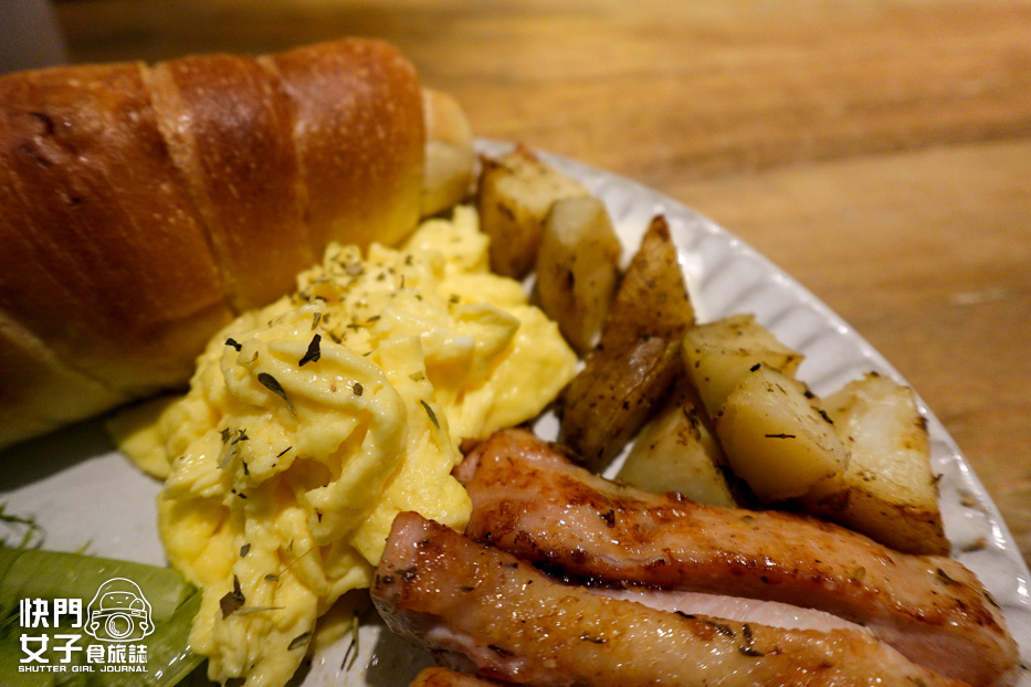 21桃園中壢青埔早餐早午餐咖啡廳KOKOYAココヤ拿鐵開心果巴斯克.jpg 21桃園中壢青埔早餐早午餐咖啡廳KOKOYAココヤ拿鐵開心果巴斯克.jpg